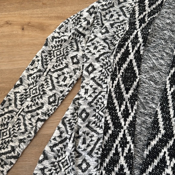 TEX Cardigan - Picture 2 of 4